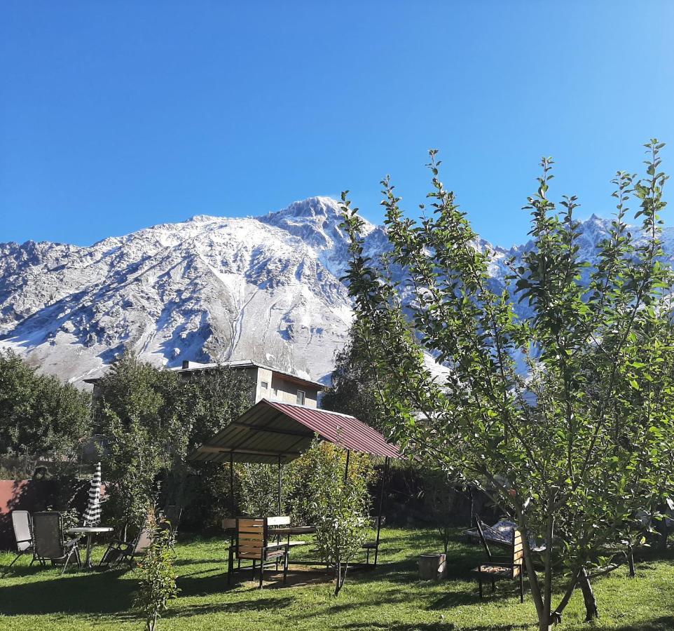 Kazbegi Green Yard Exterior photo