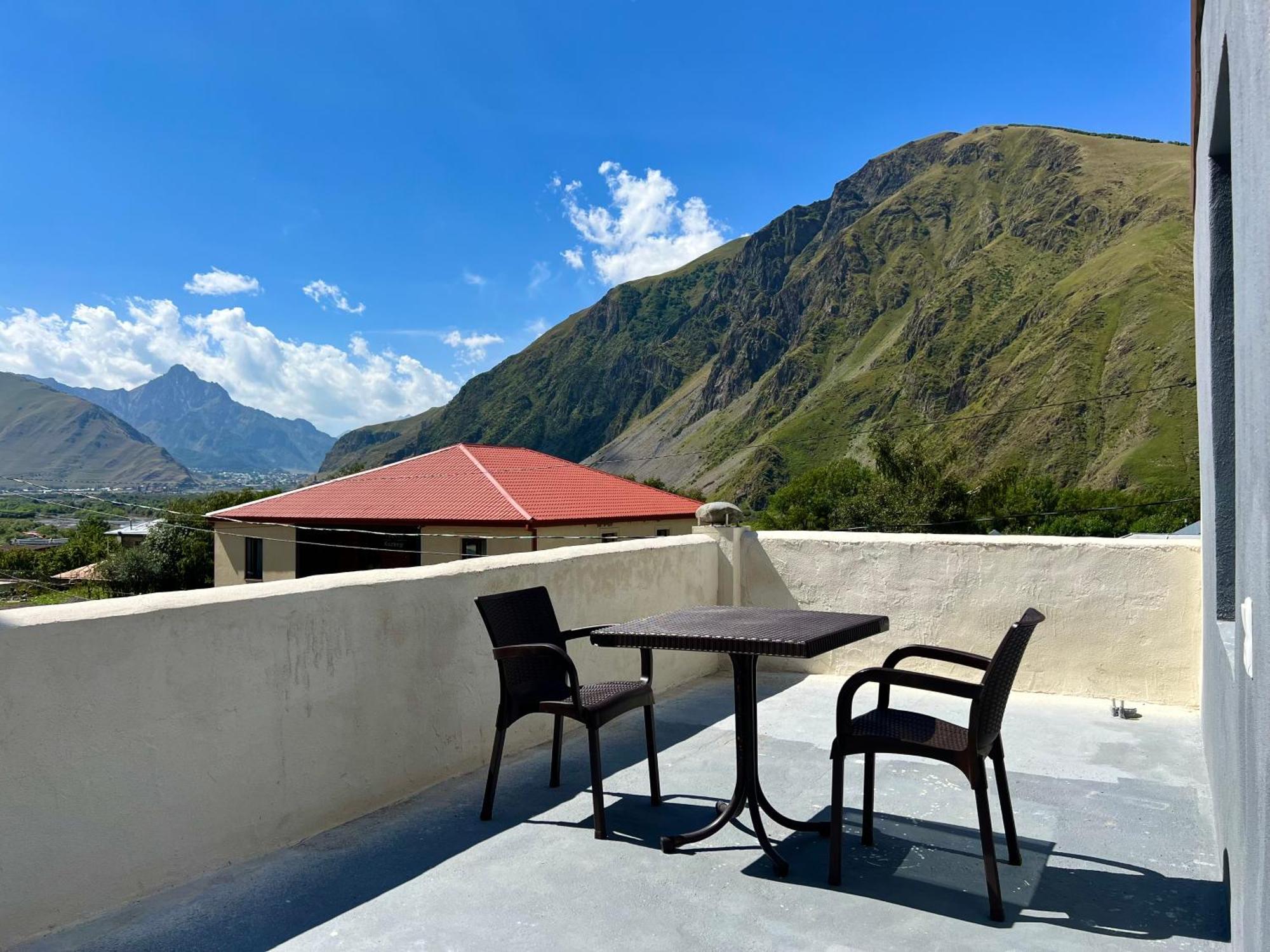 Kazbegi Green Yard Exterior photo